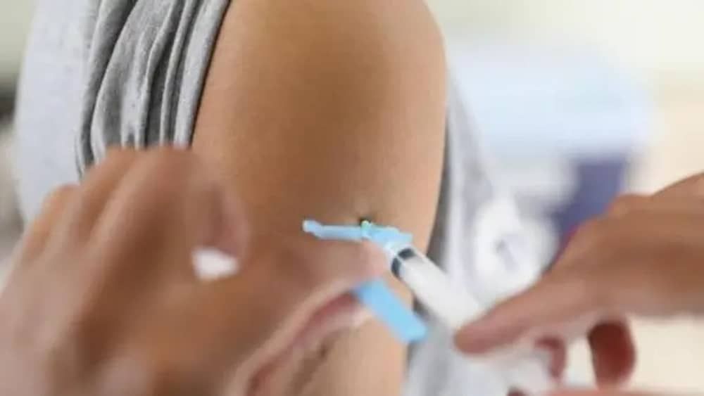 Pesquisa desvenda perfil de quem compartilha notícias falsas sobre vacinas