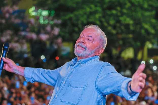 Lula muda planos e não visitará Minas Gerais nesta semana