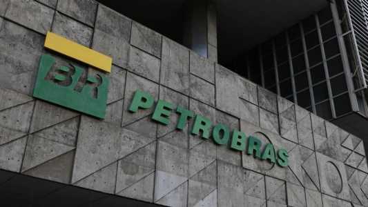 Em abril deste ano, a Petrobras anunciou a criação de um grupo de trabalho para rever os procedimentos internos de recebimento e tratamento das denúncias de assédio e importunação sexual contra mulheres