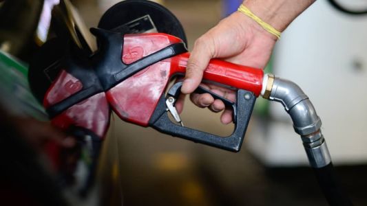 Petrobras anunciou nesta terça-feira (15) aumento no litro da gasolina e do diesel