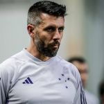Valladolid, de Ronaldo, demite treinador e pode contratar Pezzolano