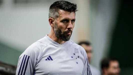 Pezzolano anunciou a saída do Cruzeiro após a eliminação para o América nas semifinais do Mineiro