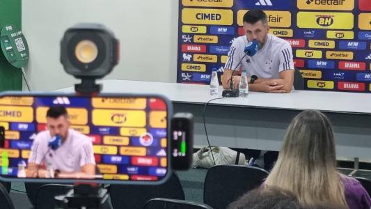 Pezzolano anunciou neste domingo (19) que está de saída do Cruzeiro