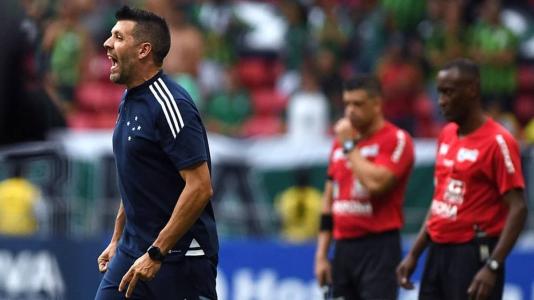 Pezzolano disse que sua equipe está em processo de evolução e analisou derrota para o América