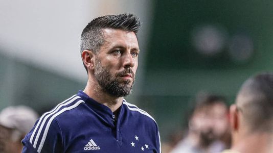 Pezzolano é o comandante do Cruzeiro e prepara o time para a Série A de 2023