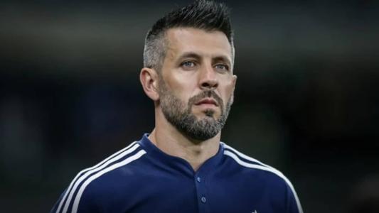 Pezzolano está com dificuldades para definir os 11 titulares