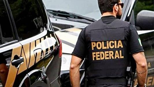 PF cumpriu mandato de apreensão em casa onde vivia adolescente, em Vitória (ES)