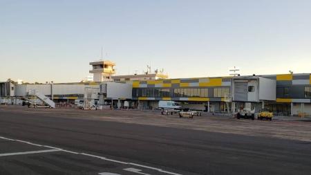 PF fecha aeroporto e prende homem após ameaça de bomba em voo do Paraná ao Chile.