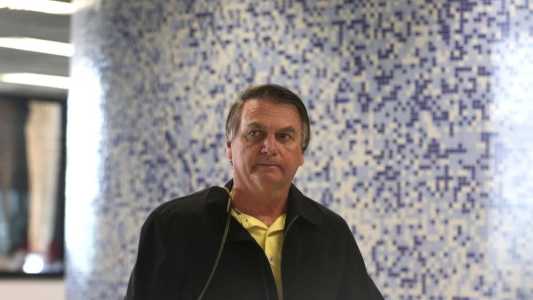 PGR investiga se Bolsonaro "instigou" atos criminosos do 8 de janeiro.