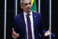 Deputado Gustavo Gayer é internado em Goiânia para tratamento de obstrução intestinal