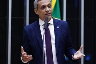 'Derrubar o Lula é aposentar o PT', afirma senador eleito Gustavo Gayer sobre 2º turno das eleições