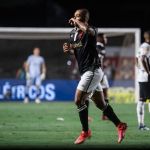 Permanência de Paulo Henrique no Vasco vira incógnita após indefinição no futebol