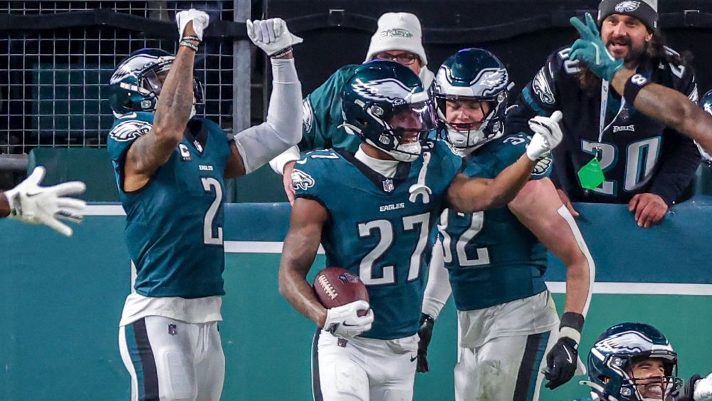 Eagles aproveitam início ruim dos Packers, vencem e vão ao Divisional Round da NFL