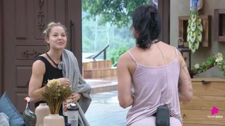 Saory e Rayane tem mais uma discussão em A Fazenda 17