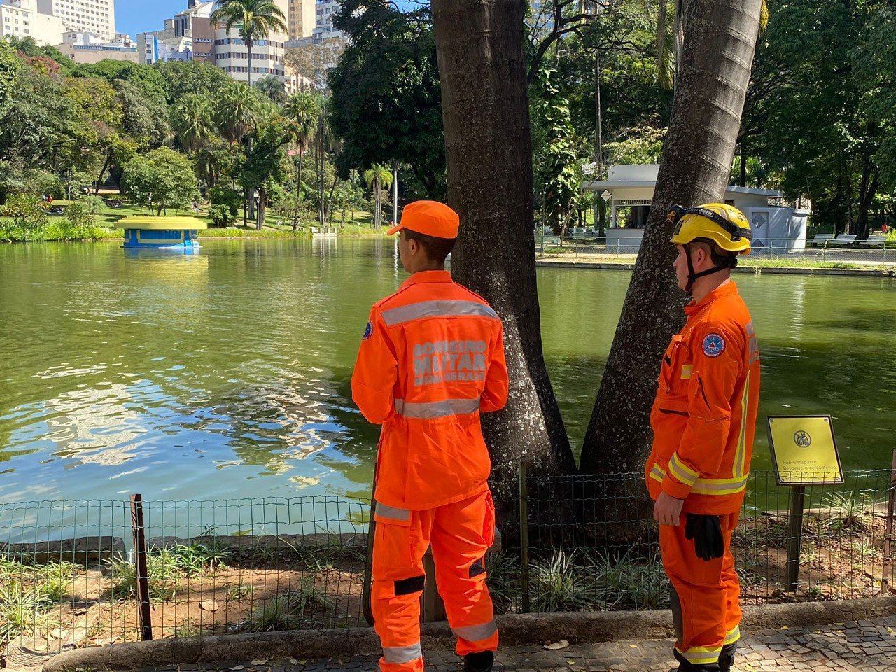 Homem pula e se afoga em lago no Parque Municipal de BH