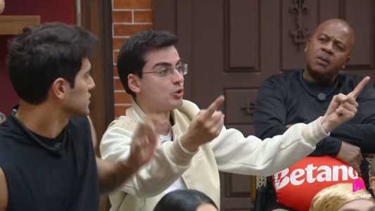 Dudu Camargo se irrita com falas de Michelle Barros