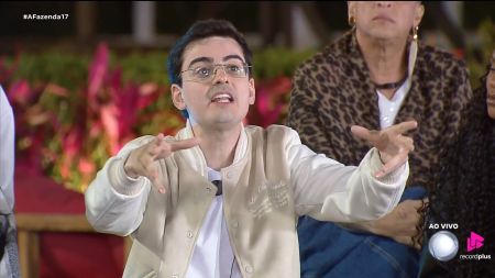 Dudu Camargo, um dos participantes de A Fazenda 17