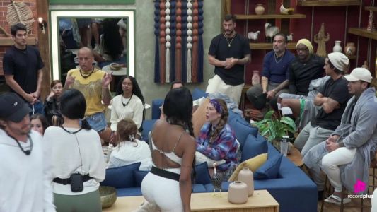 A Fazenda 17: peões votam para descobrir quem são os infiltrados