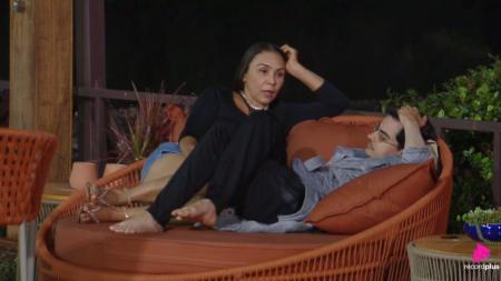 Yoná comenta com Dudu que pode colocar aliada na Roça