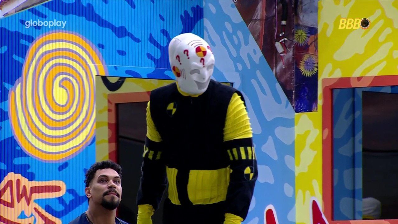 Dummy afronta Vitória Strada durante Castigo do Monstro no BBB 25; vídeo