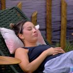 Renata cata dica de Tadeu Schmidt em discurso e revela preocupação no BBB 25
