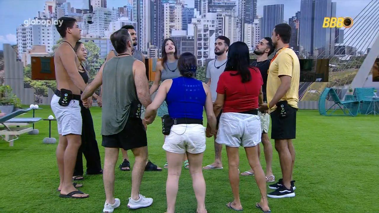 Participantes levam bronca da produção no BBB 25 após protesto coletivo