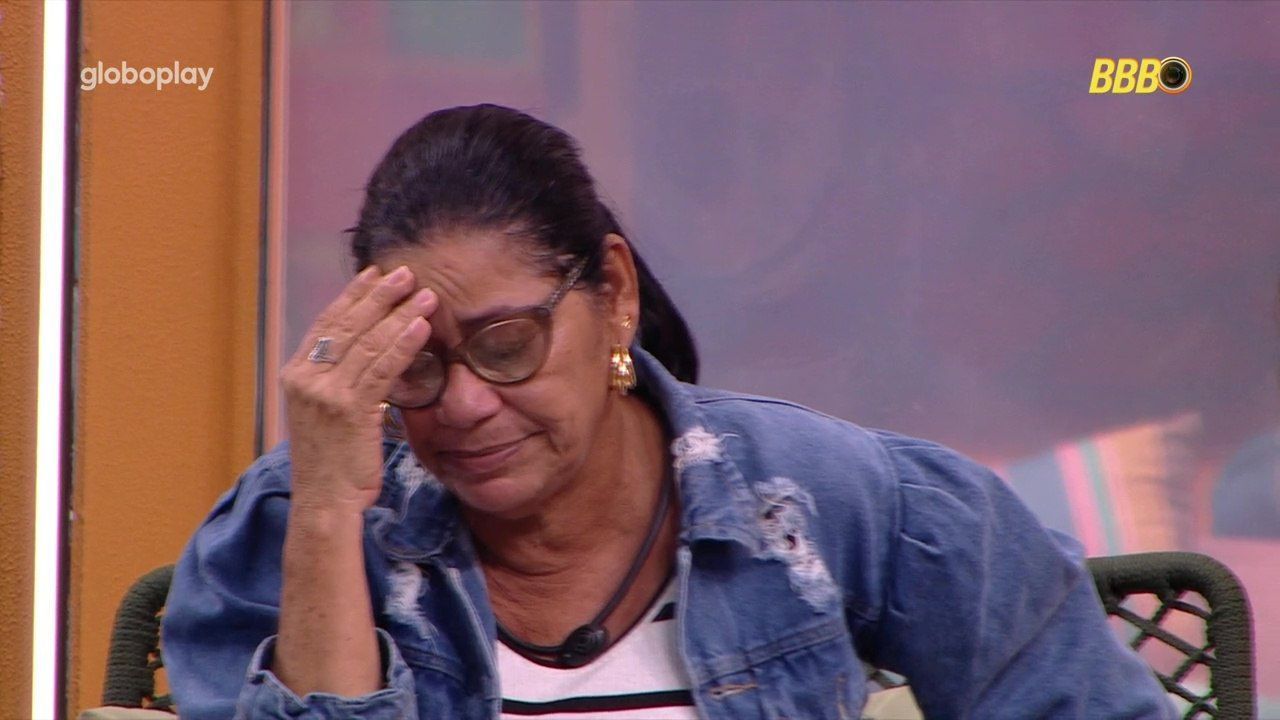 BBB 25: Delma chora e pede intervenção do público: 'Pelo amor de Deus'