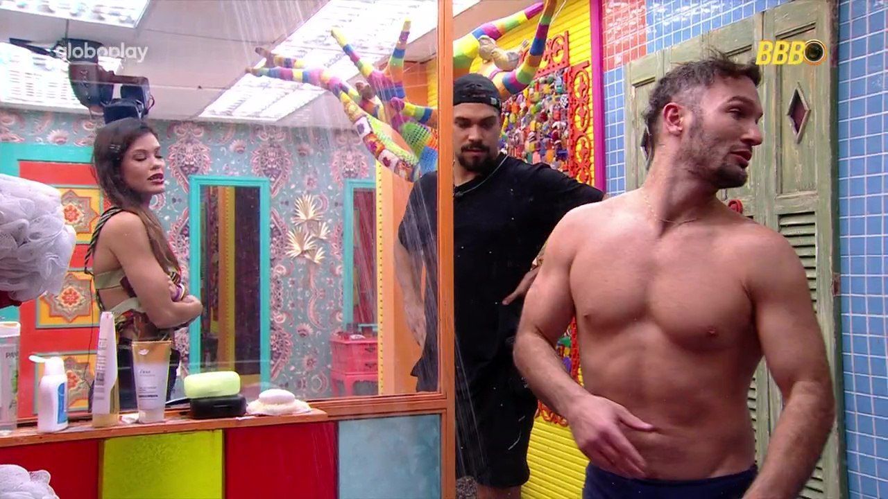 BBB 25: após queda, Diego Hypólito reclama de dor e pede atendimento médico