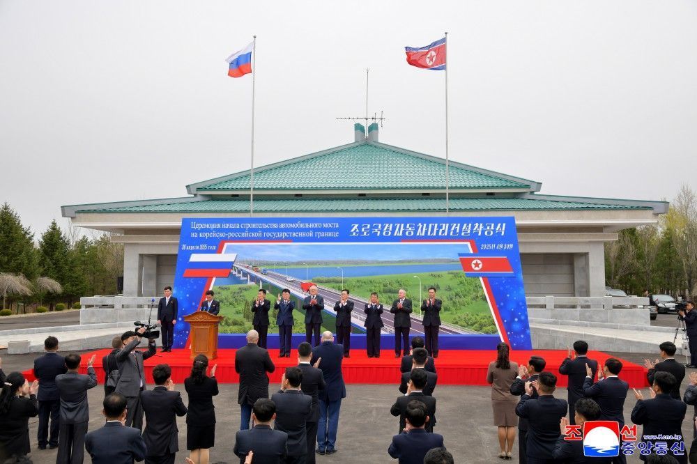 Coreia do Norte e Rússia anunciam construção de ponte que ligará os dois países