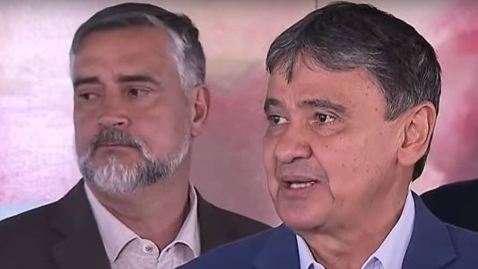 Pimenta (esq.) e Dias (dir.) participaram de coletiva ao lado de outros ministros de Estado