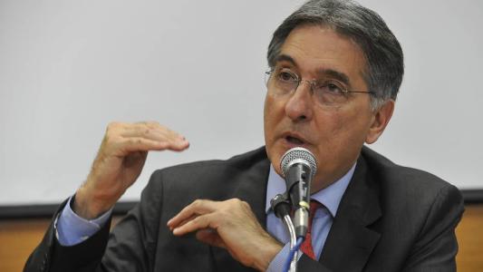 Pimentel, aliás, contou com o auxílio do ministro Alexandre Padilha para acertar sua indicação como presidente da empresa