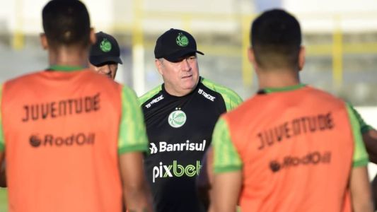 Pintado em treino pelo Juventude