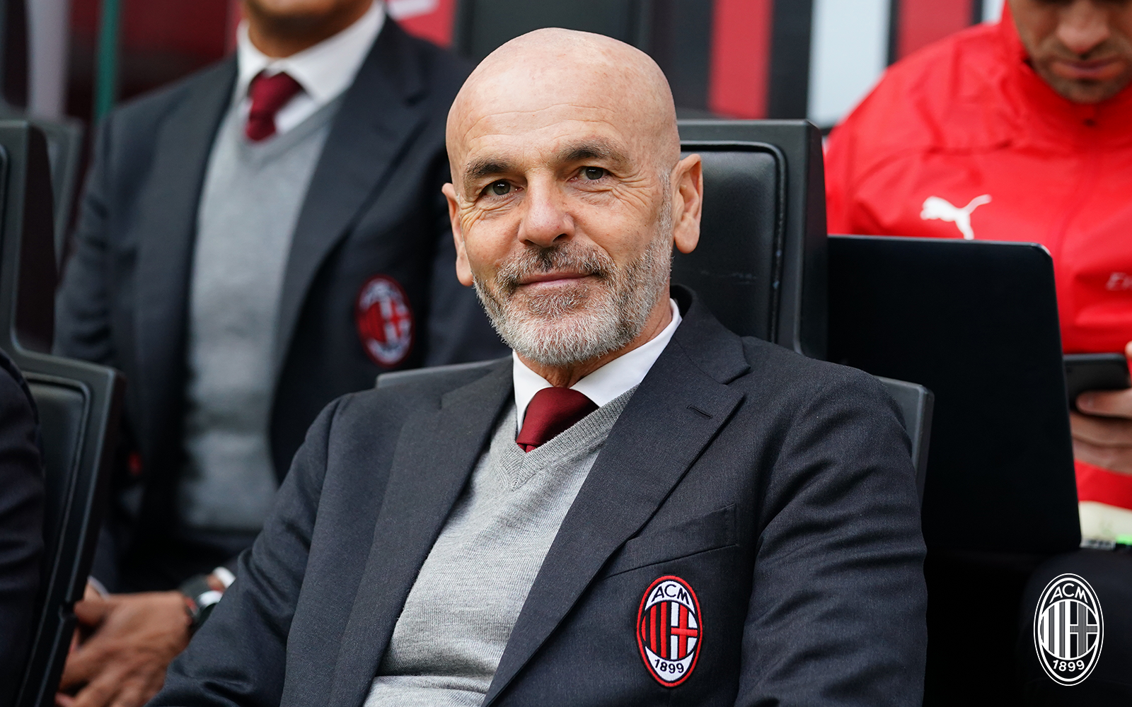 Milan anuncia a saída do técnico Stefano Pioli após cinco temporadas