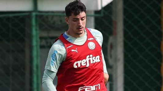 Piquerez participou de último treino do Palmeiras antes de encarar o Grêmio