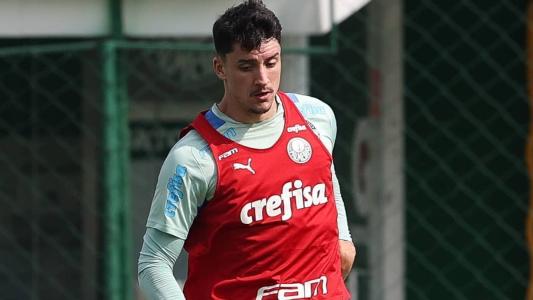Piquerez participou de último treino do Palmeiras antes de encarar o Grêmio