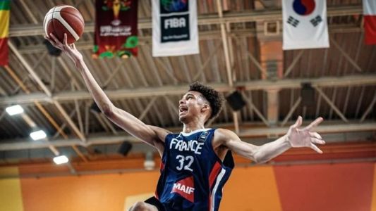 Pivô francês não jogará Copa do Mundo pela seleção