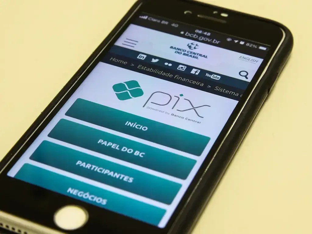 Banco Central e governo aprovam a criação do Pix por aproximação; entenda como funciona