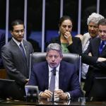 Líderes falam em PL das Fake News fatiado e acreditam em votação no 1° semestre
