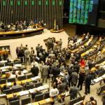 Câmara dos Deputados aprova regime de urgência para tramitação do PL das Fake News
