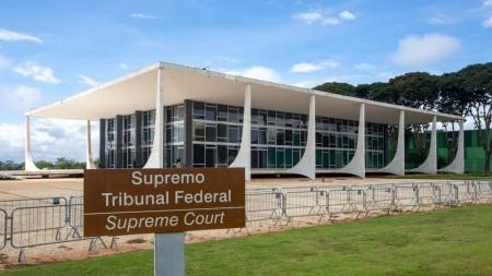 Placa que sinaliza a sede do Supremo Tribunal Federal