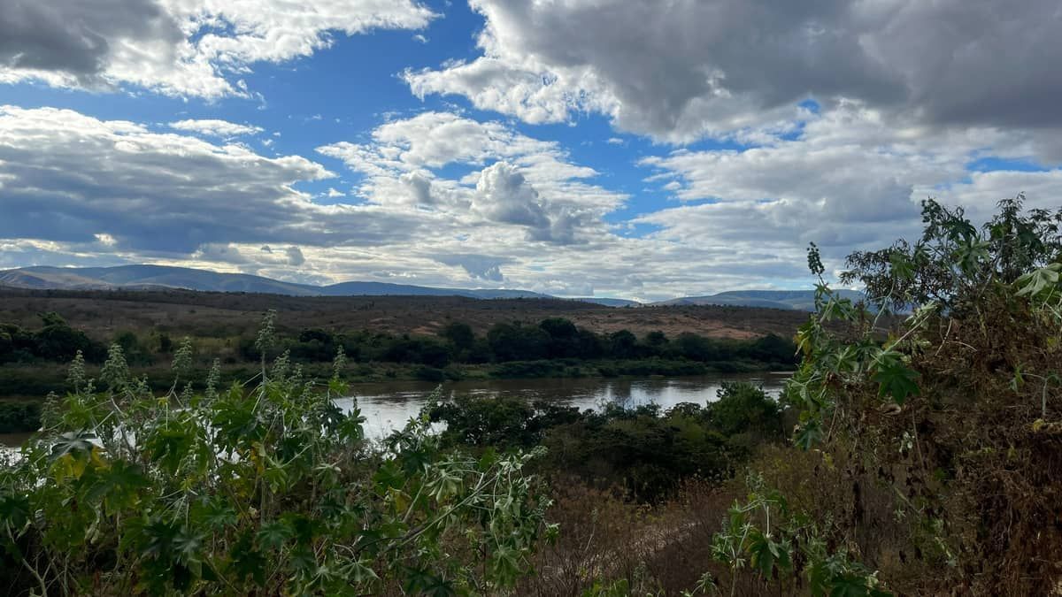 Cidades do Jequitinhonha vão receber R$ 1 bilhão em ações sociais; dinheiro virá de extração de lítio por mineradora
