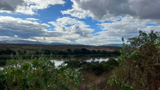 Planta de mineração fica entre as cidades de Araçuaí e Itinga, no Jequitinhonha