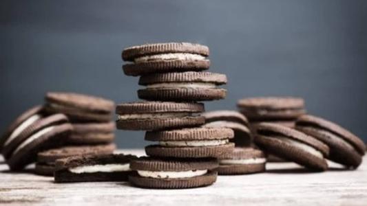 Plástico estava em um dos biscoitos recheados