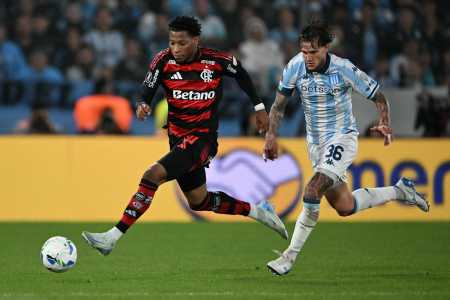 Racing x Flamengo: Plata encara a marcação de Zuculini