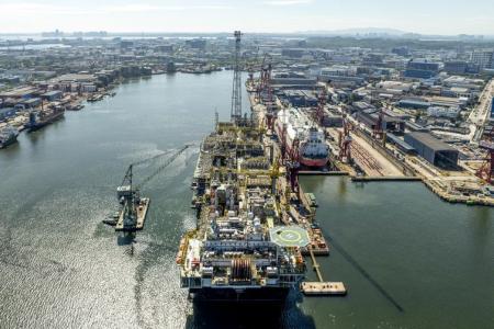 Importação de uma plataforma de petróleo de Singapura contribuiu para queda no superávit
