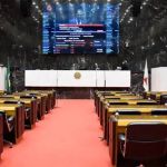 Deputados da base de Zema silenciam sobre exoneração de Igor Eto