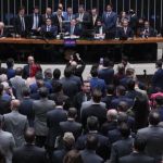 Bertha Maakaroun | Após acordo para redução de penas, bolsonaristas e Centrão seguem em queda de braço