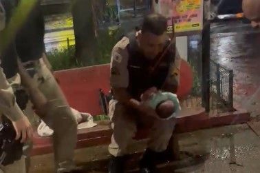 Video: bebê sem respirar é salvo por sargento da PM no bairro Coração Eucarístico