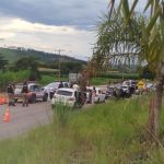 Grupo é preso em comboio com armas ao sair de presídio em MG