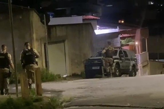 Vídeo: suspeito é morto pela polícia durante perseguição que terminou no bairro São Paulo